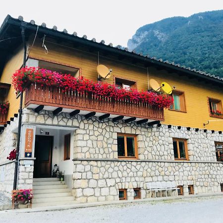 House Berdnik Hotel Stahovica Bagian luar foto